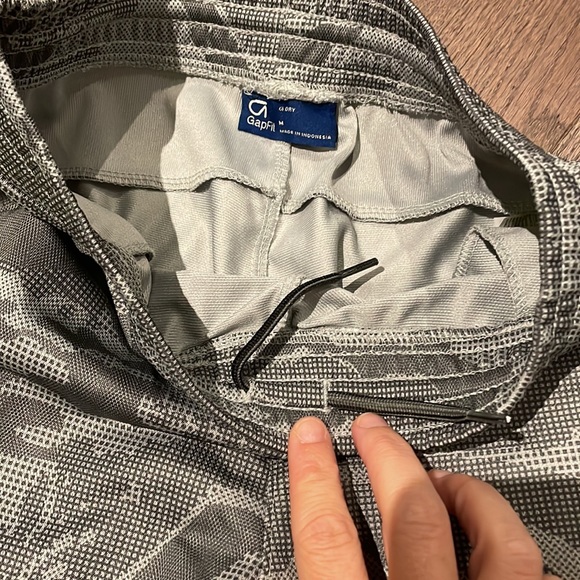 10/10 Gap fit sz M youth Athletic Pants - Picture 3 of 5